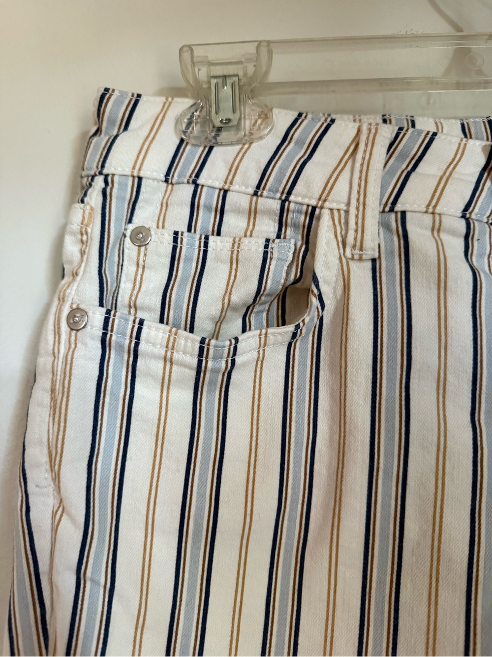 High Rise Boot Cut Stripped Pants - Picture 7 of 9